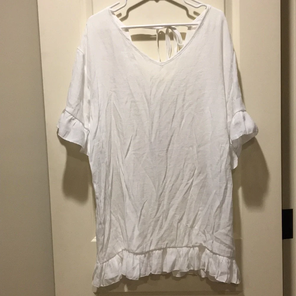 NWT Beachsissi women ruffle Vneck short sleeve cover up tie cord scoop back OS